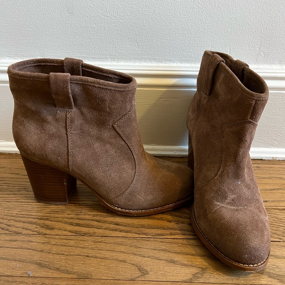 Cute booties with lots of life left in them!